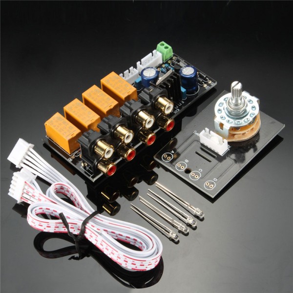 4-Kanaals Audio Selector Bord - Met RCA